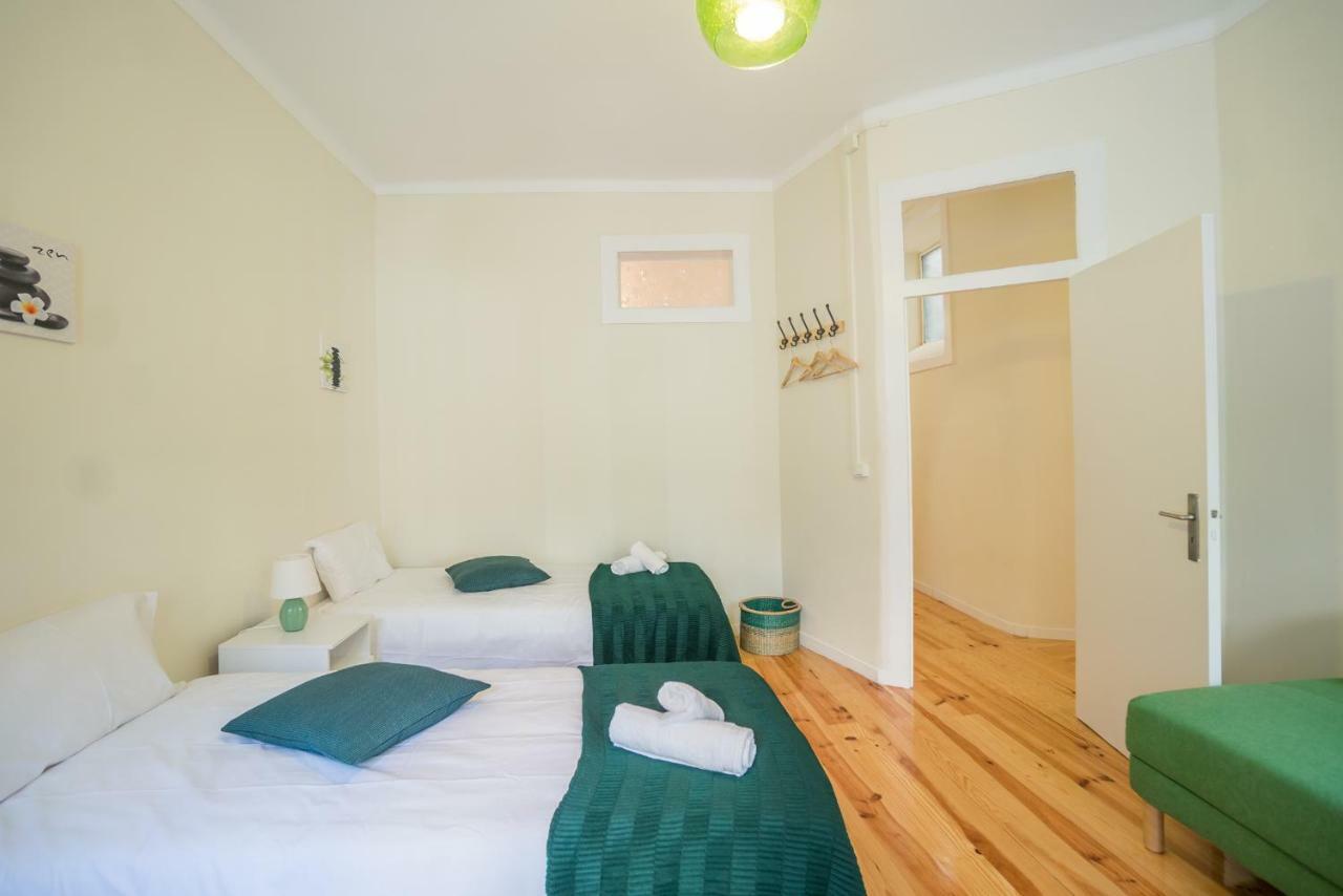 Mouraria 2 Bedroom Apartment Lisbon Exterior photo
